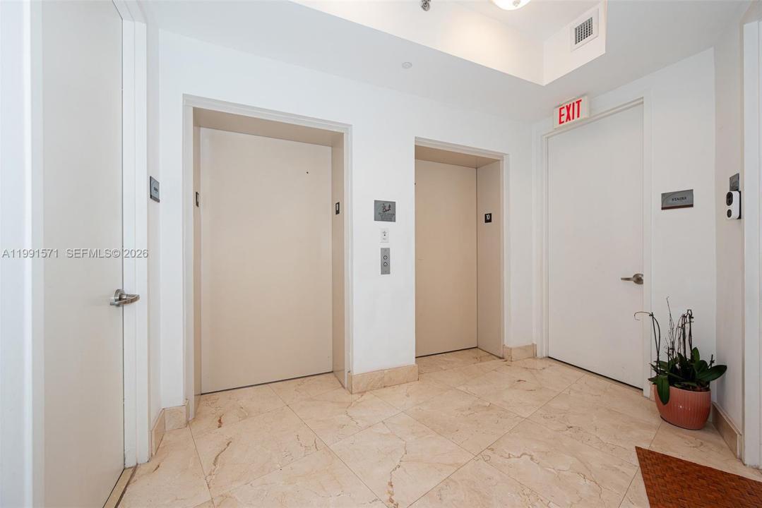 16001 collins ave 1005, Sunny Isles Beach, Floride 33160, États-Unis