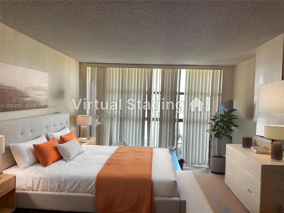 600 Parkview Dr 717, Hallandale Beach, Florida 33009, USA
