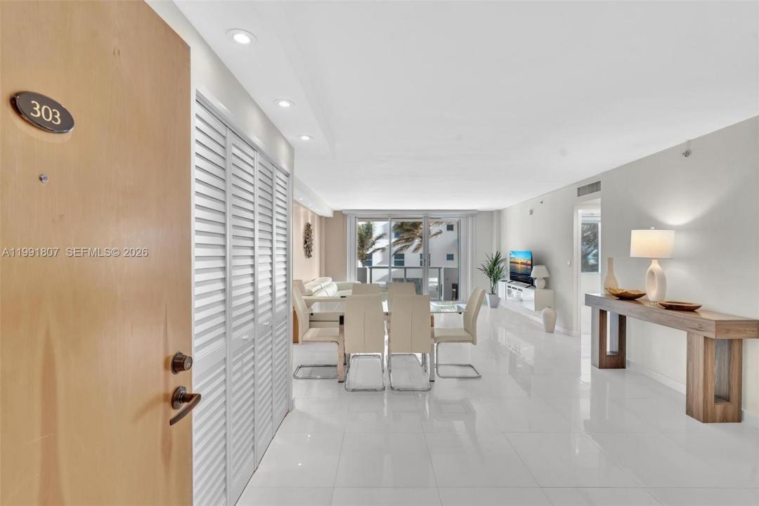 9195 Collins Ave 303, Surfside, Floride 33154, États-Unis