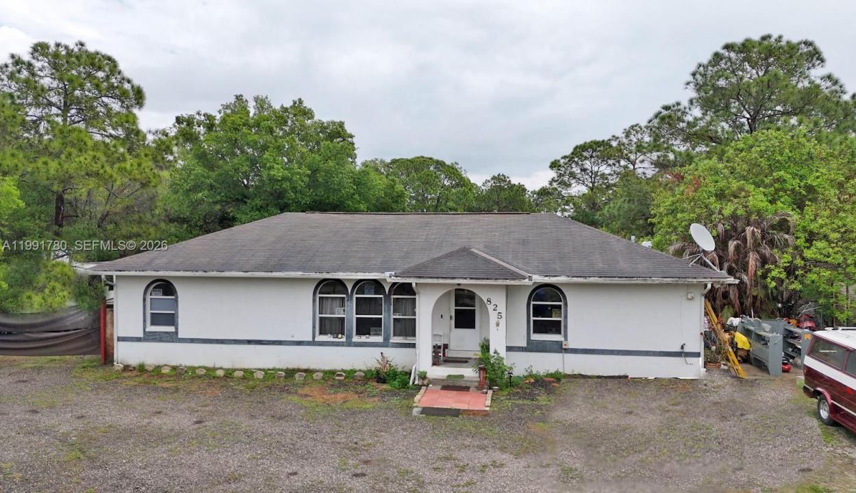 825 N Willow ST, Clewiston, Florida 33440, USA
