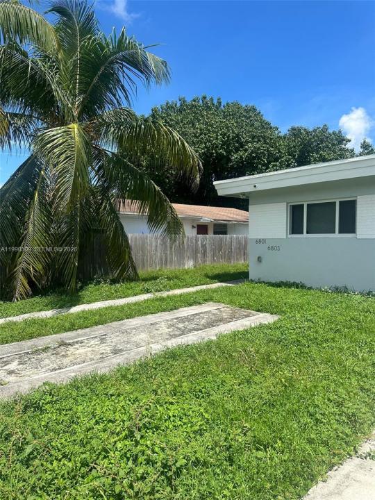 6801 NW 2nd Ct 6803, Miami, Floride 33150, États-Unis