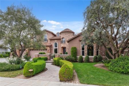 W Bluff, Fresno, California 93722, Stati Uniti