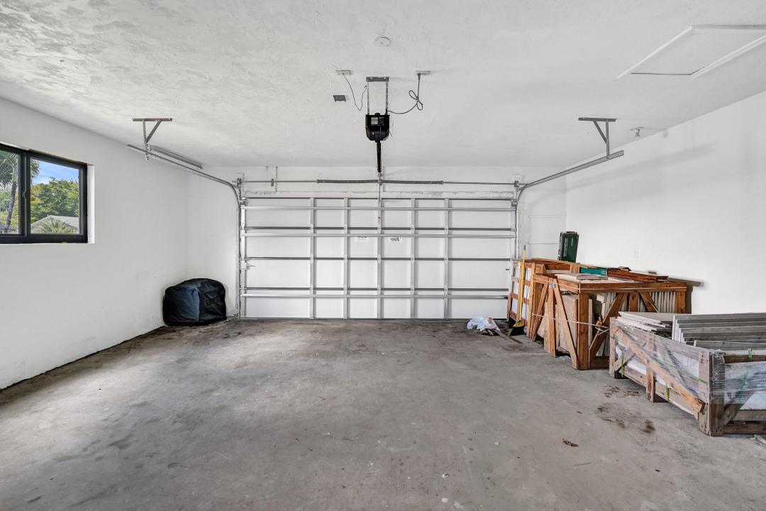 1321 SW 74th Terrace, Plantation, Florida 33317