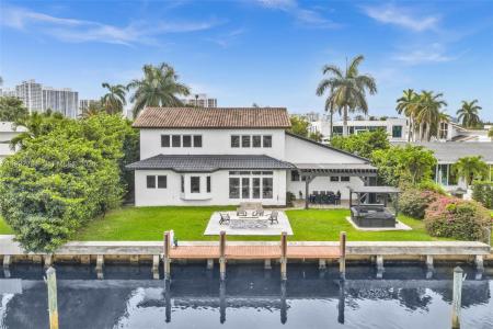 472 Sunset Dr, Hallandale Beach, Florida 33009, USA