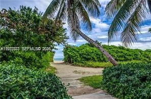 5555 Collins Ave 15W, Miami Beach, Floride 33140, États-Unis