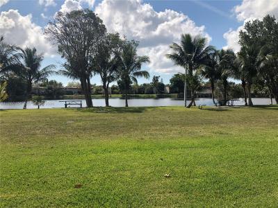 6713 SW 112th Ct, Miami, Florida 33173, USA