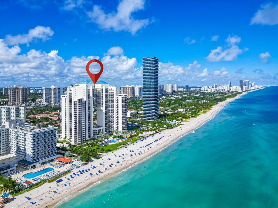 19333 Collins Ave 304, Sunny Isles Beach, Floride 33160, États-Unis