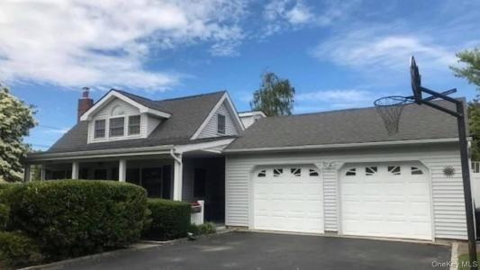 818 12th Street, West Babylon, نيويورك 11704, الولايات المتحدة