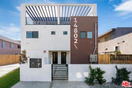 1/2 Vanowen Street, Van Nuys, California 91405, Stati Uniti