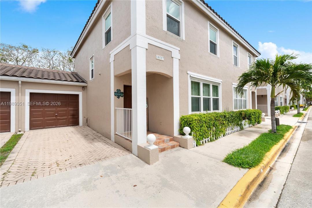 10557 NW 57th Ct, Coral Springs, Florida 33076, USA