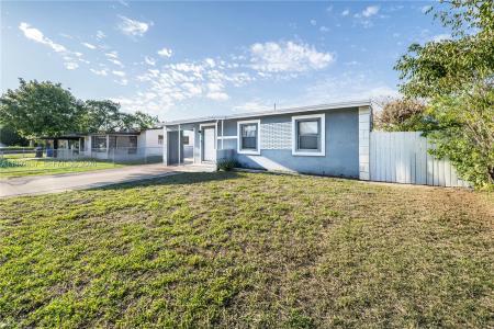 1119 NW 10th Pl, Fort Lauderdale, Florida 33311, USA