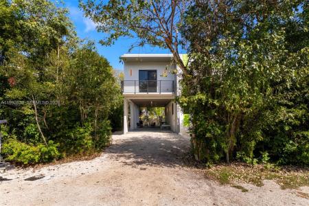 20 Coral Dr, Key Largo, Florida 33037, USA