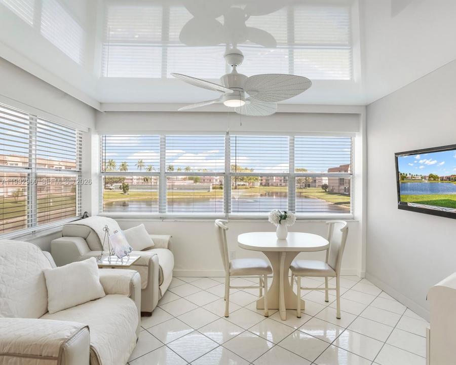 9580 Sunrise Lakes Blvd 205, Sunrise, Floride 33322, États-Unis