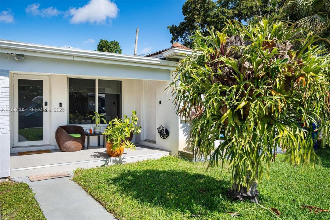 2923 Madison St, Hollywood, Florida 33020, USA