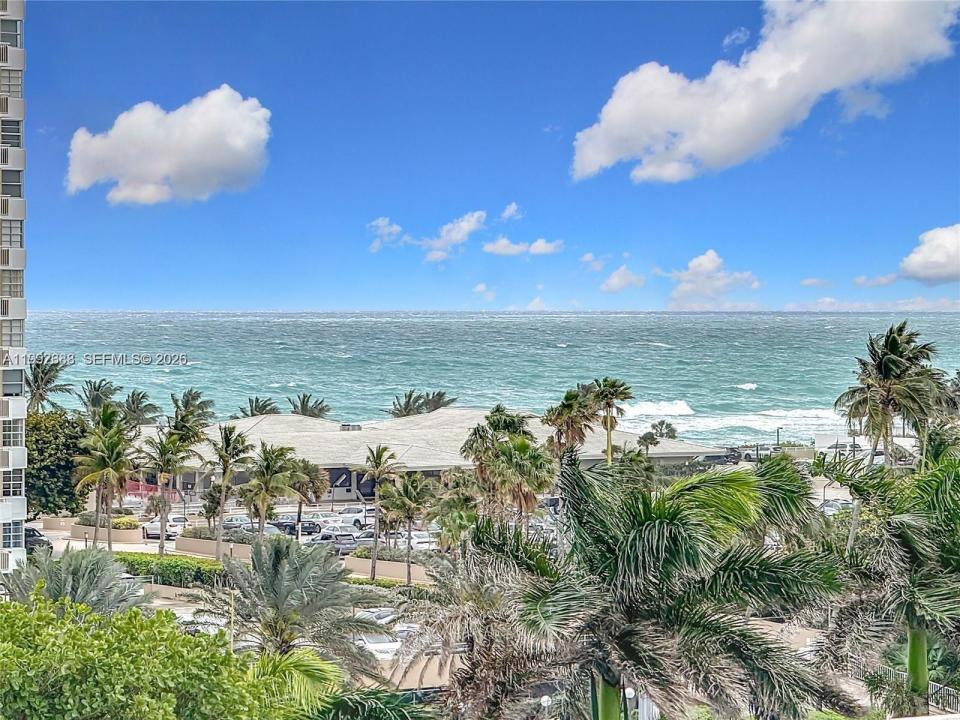 1945 S Ocean Dr 605, Hallandale Beach, Floride 33009, États-Unis