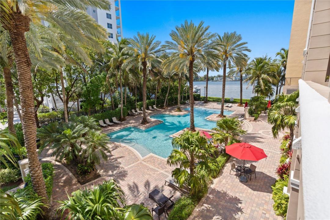 17100 N Bay Rd 1301, Sunny Isles Beach, Flórida 33160, Estados Unidos