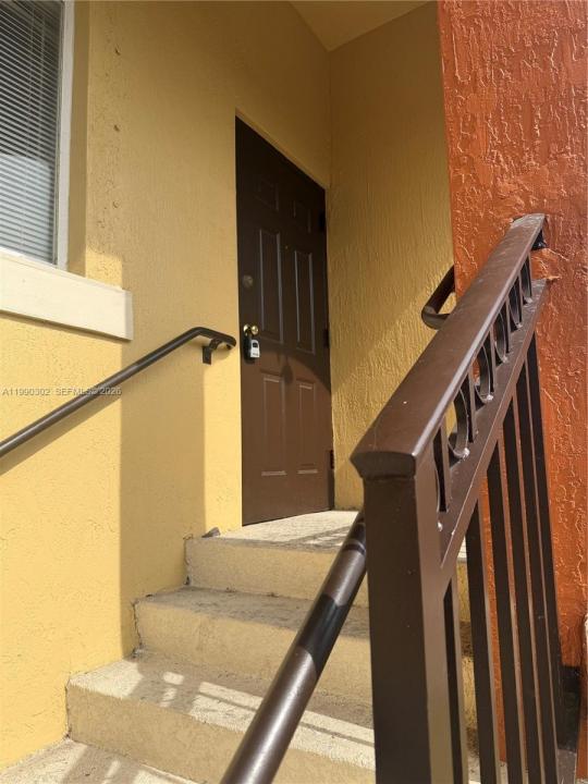 935 NE 33rd Ter 203, Homestead, Floride 33033, États-Unis