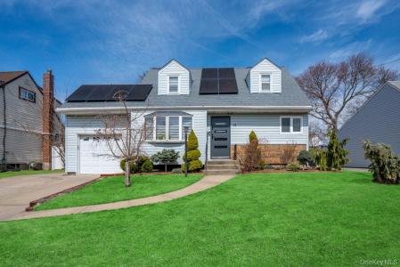 11 Karen Street, West Babylon, Нью-Йорк 11704, Соединенные Штаты