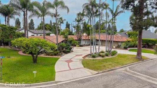 Paloma Place, Fullerton, Kalifornia 92835, USA