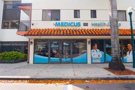2268 SW 8th St, Miami, Florida 33135, USA