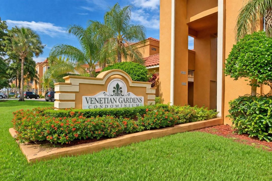 18101 NW 68th Ave C206, Hialeah, Florida 33015, Amerika Birleşik Devletleri