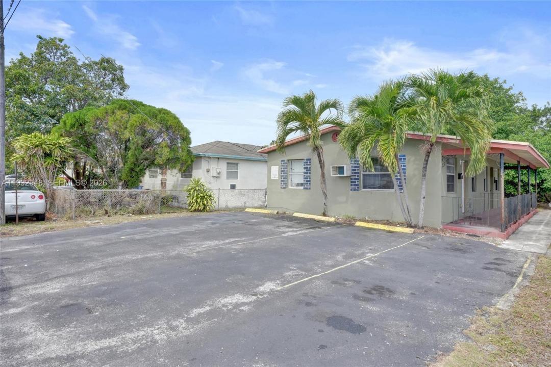 724 NW 6th St, Hallandale Beach, Floride 33009, États-Unis