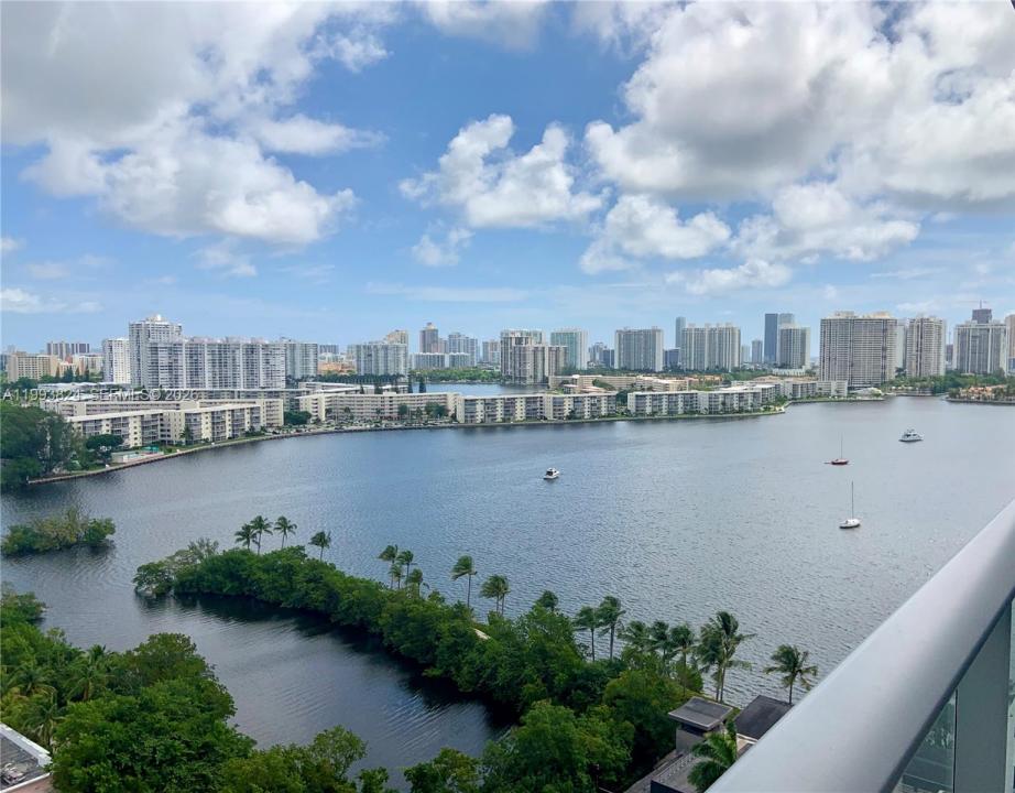 17301 Biscayne Blvd 1602, North Miami Beach, Floride 33160, États-Unis