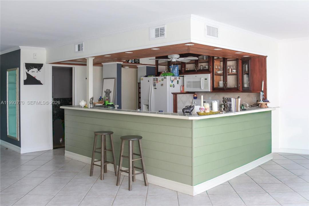 2001 Atlantic Shores Blvd 312, Hallandale Beach, 플로리다 33009, 미국