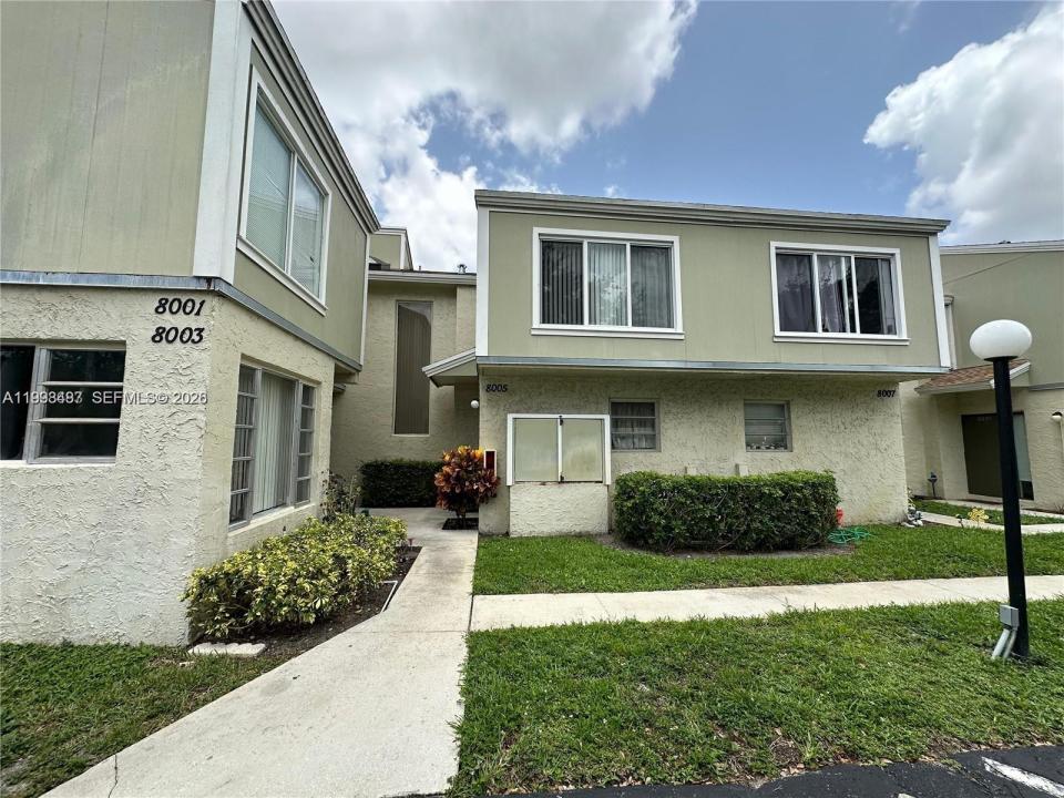 8005 Lagos De Campo Blvd L-4, Tamarac, Floride 33321, États-Unis