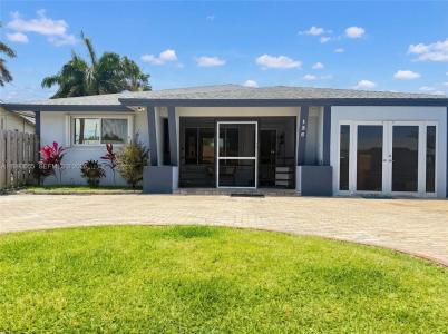 136 SE 2nd Ct, Dania Beach, Florida 33004, USA