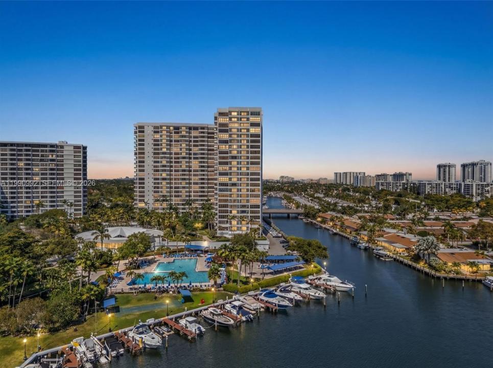 2500 PARKVIEW DR 1418, Hallandale Beach, Flórida 33009, Estados Unidos