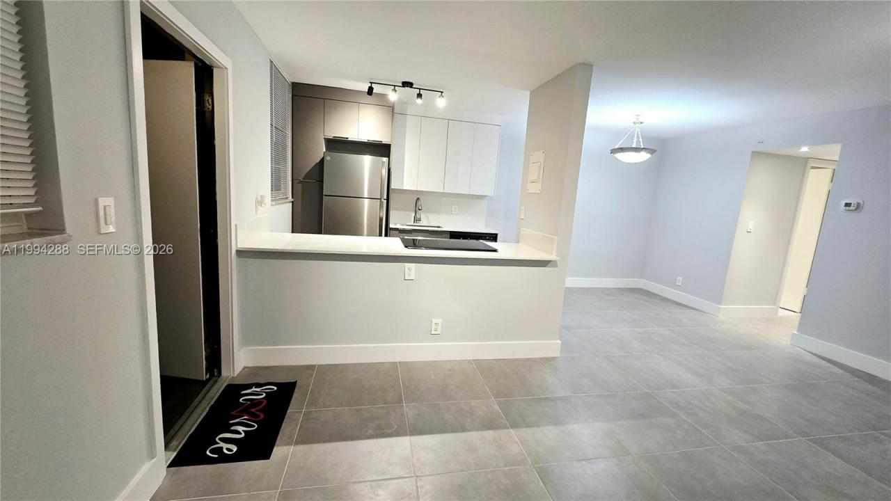 1811 Jefferson St 202, Hollywood, Floride 33020, États-Unis