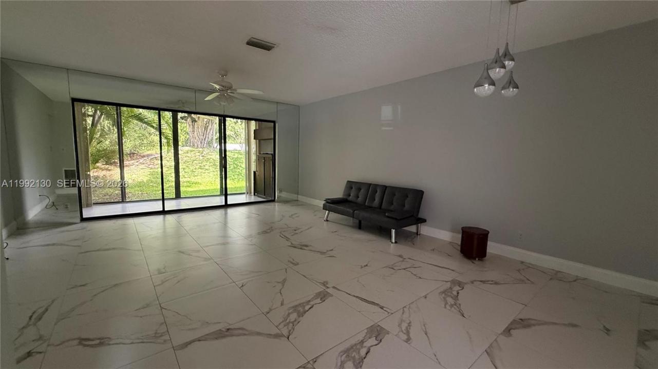 4073 NW 22nd St 226D, Coconut Creek, Floride 33066, États-Unis