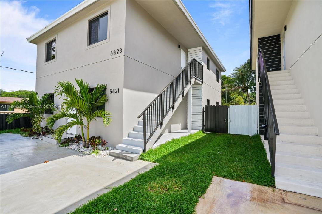 5823 NW 30th ave 5823, Miami, Floride 33142, États-Unis