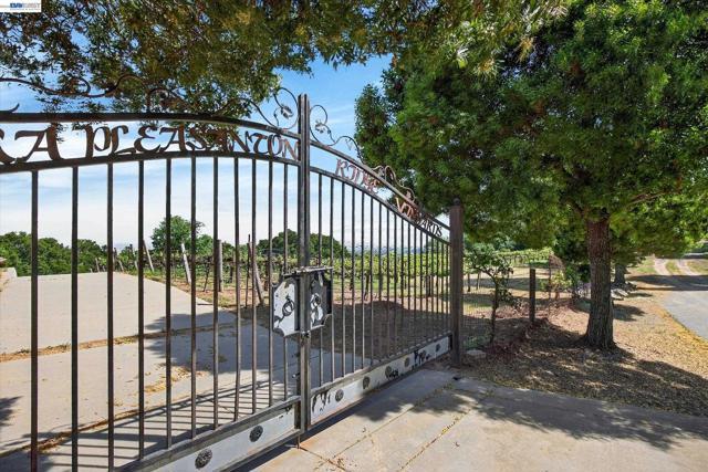 Santos Ranch Rd, Pleasanton, Калифорния 94588, Соединенные Штаты