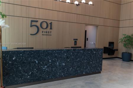 121 NE 5th St 2611, Miami, Florida 33132, USA