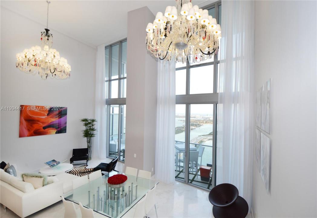1100 Biscayne Blvd 6104, Miami, Floride 33132, États-Unis