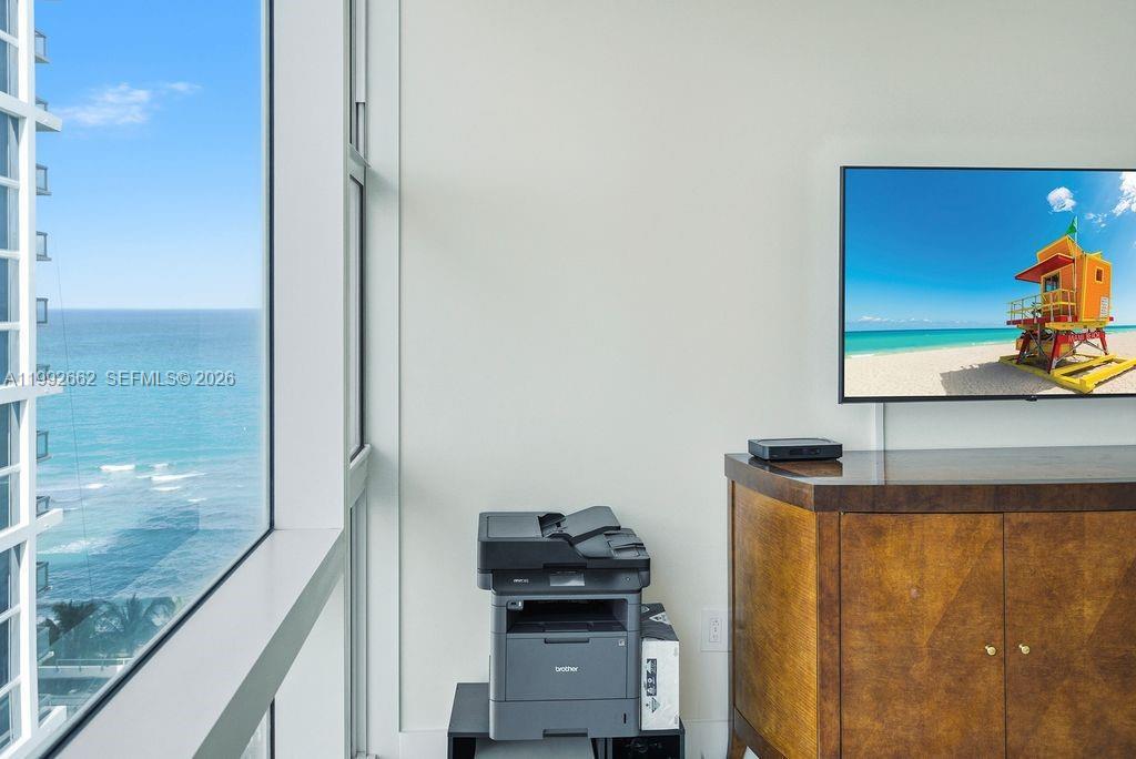 6801 Collins Ave 1414, Miami Beach, Florida 33141, USA