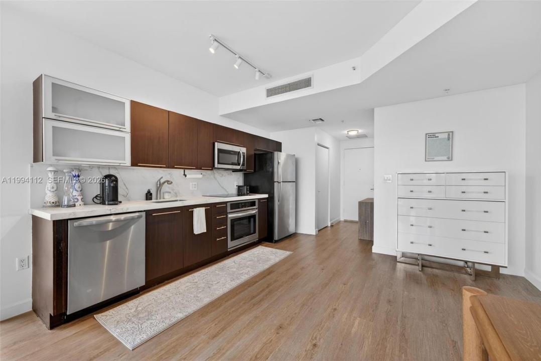 90 SW 3rd St 1105, Miami, Floryda 33130, USA