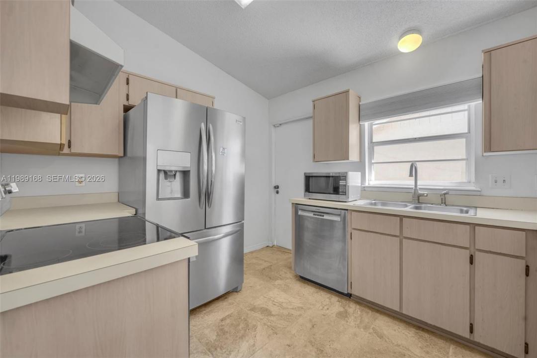 331 San Gabriel St, Floryda 32708, USA