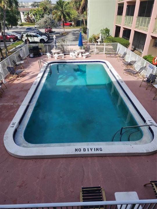 100 SE 6th Ave 107, Pompano Beach, Floride 33060, États-Unis