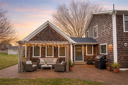 2678 East Main Road, Portsmouth, Rhode Island 02871