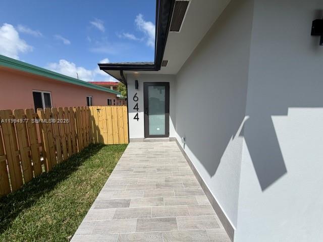 644 NW 6th Ct, Hallandale Beach, Floride 33009, États-Unis