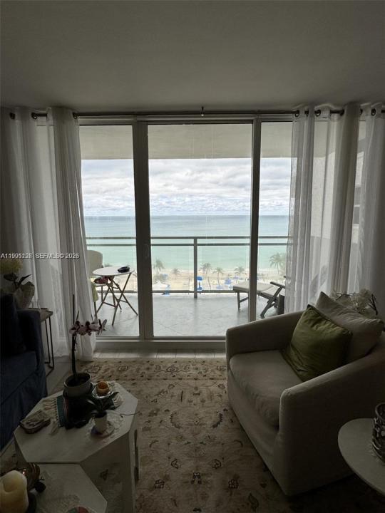 2030 S Ocean Dr 815, Hallandale Beach, Floride 33009, États-Unis