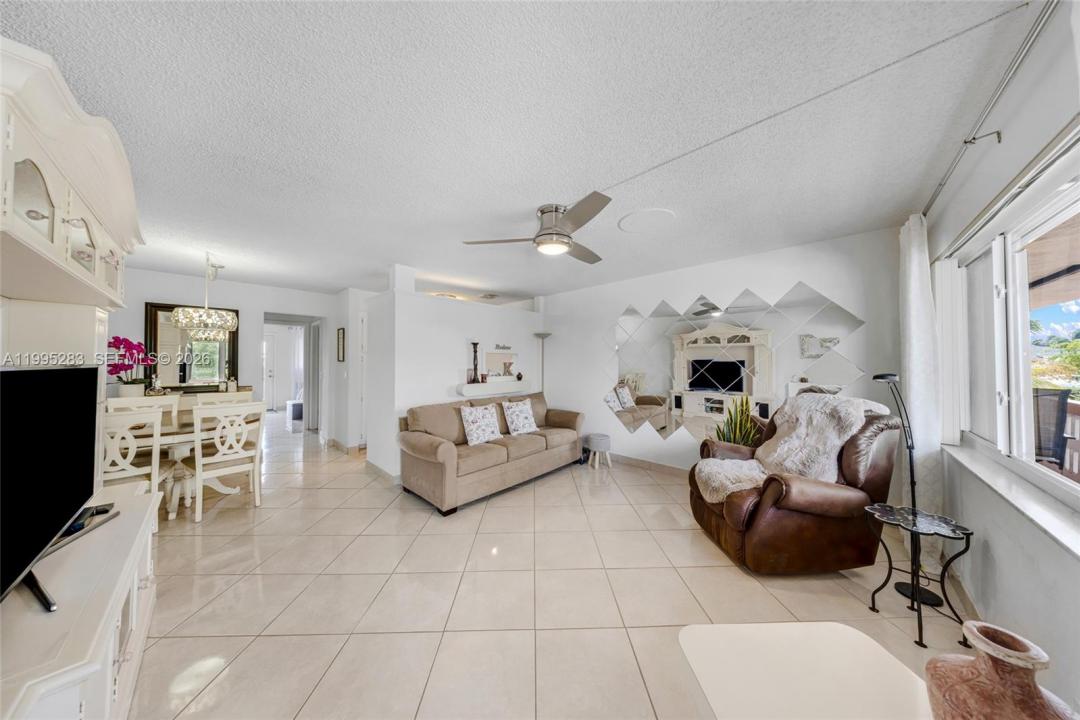 1015 SW 11th Ave 15K, Hallandale Beach, Floride 33009, États-Unis