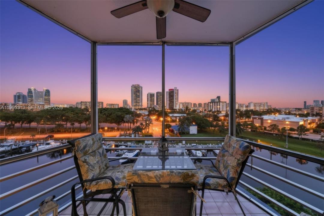 200 Diplomat Pkwy 732, Hallandale Beach, Florida 33009, Stati Uniti