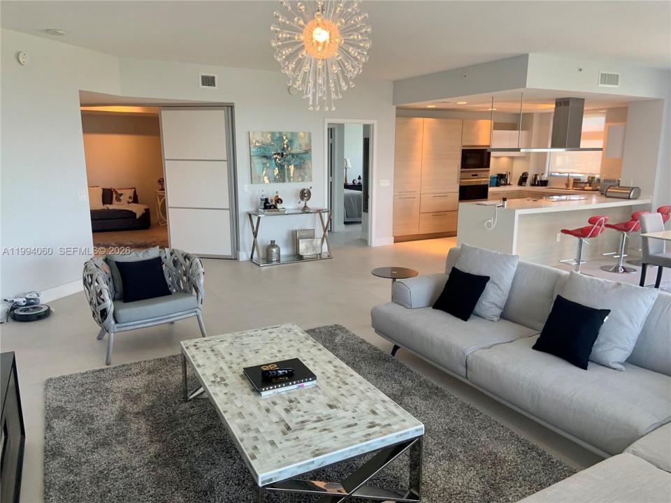 17301 Biscayne Blvd 1602, North Miami Beach, Florida 33160, Stati Uniti
