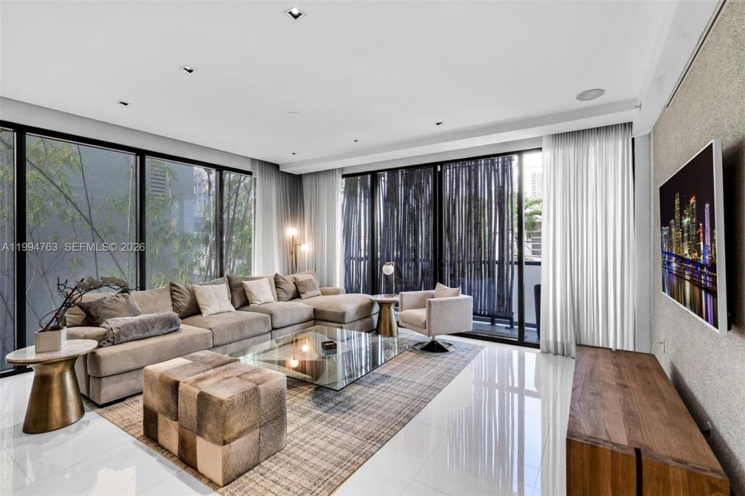 350 Meridian Ave 202, Miami Beach, Floride 33139, États-Unis
