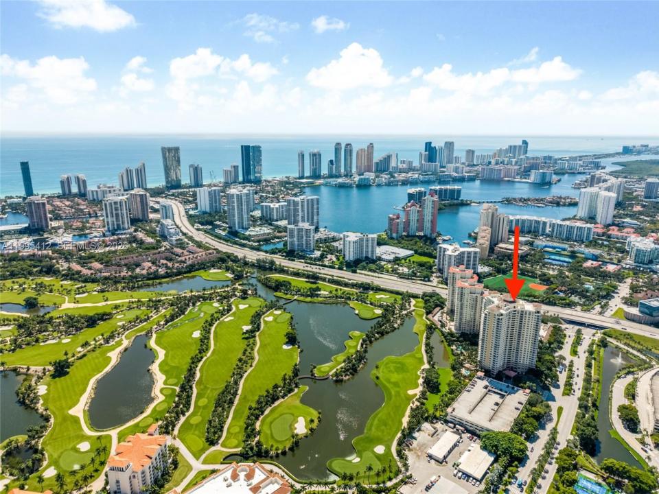 19501 W Country Club Dr 2412, Aventura, فلوريدا 33180, الولايات المتحدة