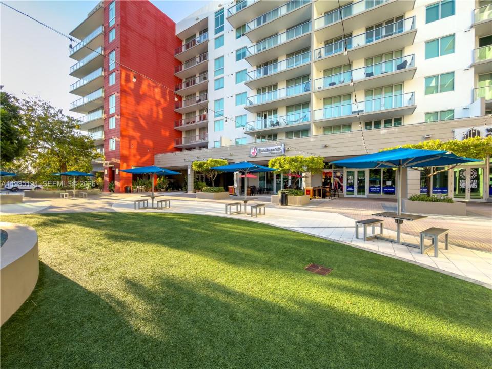 7825 NW 107th Ave 301, Doral, Florida 33178, Stati Uniti